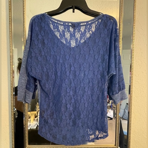 G by Guess Blue Lace Back Top - Picture 2 of 3